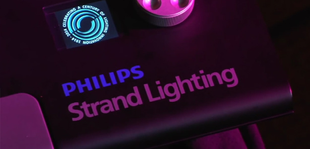 Premiera konsolety Strand Lighting NEO