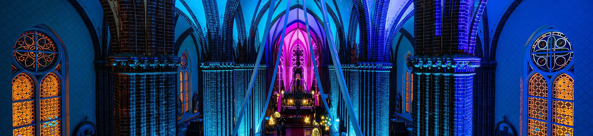 Reflektory Cameo oświetliły łotewski kościół w Vilaka