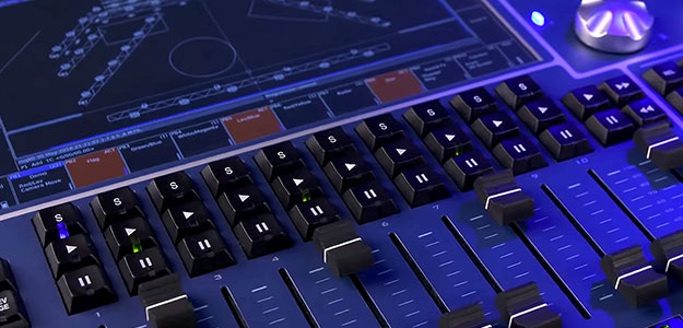 Konferencja PCCA pod kontrolą konsolety ChamSys MagicQ MQ80