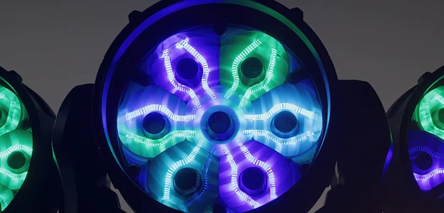 MAC Aura XIP - Oświetlenie LED zewnętrzne i teatralne w jednym. Game changer? 