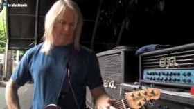 Steve Morse (Deep Purple) demoing the HOF Mini